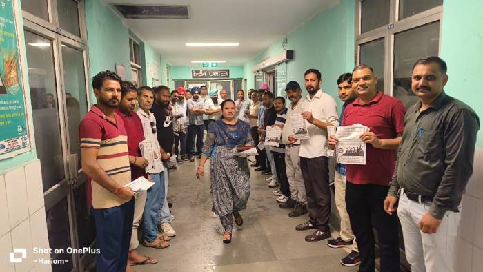 ਆਰ ਸੀ ਐੱਫ ਇੰਪਲਾਈਜ਼  ਯੂਨੀਅਨ ਵੱਲੋਂ ਨੀਤੀਗਤ ਸੁਧਾਰਾਂ ਅਤੇ ਕਰਮਚਾਰੀਆਂ ਦੇ ਹੱਕਾਂ  ਦੀ ਸੁਰੱਖਿਆ ਲਈ ਵਿਸ਼ਾਲ ਸੰਘਰਸ਼ ਦਾ ਆਗਾਜ਼