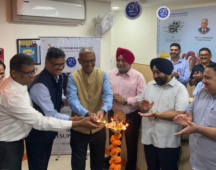 ਸੁੰਦਰਮ ਫਾਈਨੈਂਸ ਦੀ ਮੋਹਾਲੀ ਸ਼ਾਖਾ ਨੇ 25 ਸਾਲ ਪੂਰੇ ਕੀਤੇ