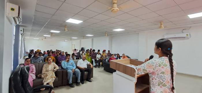 ਐੱਸ.ਐੱਸ.ਡੀ ਕਾਲਜ ਵਿੱਚ ਸ਼ਹੀਦ ਊਧਮ ਸਿੰਘ ਦੇ ਸ਼ਹੀਦੀ ਦਿਹਾੜੇ ਨੂੰ ਸਮਰਪਿਤ ਕਵੀ ਦਰਬਾਰ ਕਰਵਾਇਆ ਗਿਆ