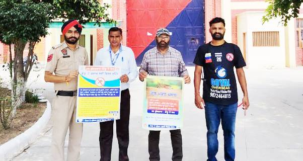 ਹਰ ਸ਼ੁੱਕਰਵਾਰ ਡੇਂਗੂ ਤੇ ਵਾਰ ਮਹਿੰਮ ਲਈ ਡਾ ਜਗਦੀਪ ਚਾਵਲਾ ਸਿਵਲ ਸਰਜਨ ਵਲੋਂ ਟੀਮਾਂ ਨੂੰ ਗਤੀਵਿਧੀਆਂ ਕਰਨ ਲਈ ਦਫਤਰ ਸਿਵਲ ਸਰਜਨ ਤੋਂ ਕੀਤਾ ਗਿਆ ਰਵਾਨਾ: