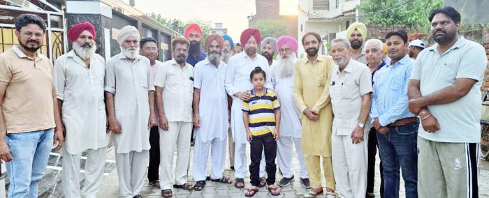 ਵਿਧਾਇਕ ਕਾਕਾ ਬਰਾੜ ਨੇ ਕੀਤਾ ਬਰਕੰਦੀ ਰੋਡ ਦਾ ਦੌਰਾ