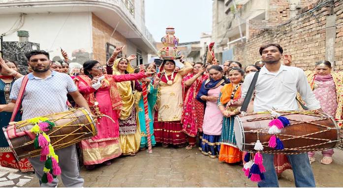 ਸ੍ਰੀਮਦ ਭਾਗਵਤ ਕਥਾ ਦੇ ਪ੍ਰਚਾਰ ਸਬੰਧੀ ’ਜਾਗੋ’ ਕੱਢ ਕੇ ਕੀਤਾ ਜਾਗਰੂਕ