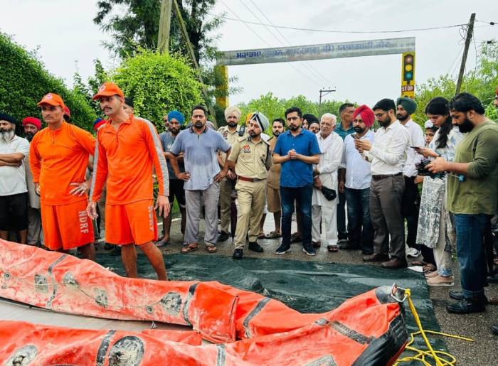 ਮੀਂਹ ਬਣਿਆ ਕਹਿਰ:  ਬਲਾਕ ਨੂਰਪੁਰ ਬੇਦੀ ਦੇ ਪਿੰਡ ਪਾਣੀ ਦੀ ਮਾਰ ਹੇਠ