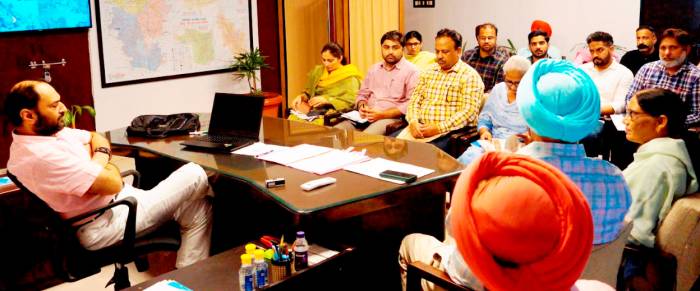 ਸੰਭਾਵੀਂ ਹੜ੍ਹਾਂ ਦੀ ਸਥਿਤੀ ਨਾਲ ਨਜਿੱਠਣ ਲਈ ਸਾਰੇ ਪ੍ਰਬੰਧ ਕਰਨੇ ਬਣਾਏ ਜਾਣ ਯਕੀਨੀ : ਵਧੀਕ ਡਿਪਟੀ ਕਮਿਸ਼ਨਰ