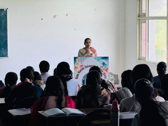 *ਯੂਨੀਵਰਸਿਟੀ ਕਾਲਜ(ਲੜਕੀਆਂ), ਫੱਤੂਢੀਂਗਾ ਵਿੱਚ ਸ਼ਹੀਦ ਭਗਤ ਸਿੰਘ, ਰਾਜਗੁਰੂ ਅਤੇ ਸੁਖਦੇਵ ਦਾ ਸ਼ਹੀਦੀ ਦਿਹਾੜਾ ਆਦਰ ਸਹਿਤ ਮਨਾਇਆ ਗਿਆ*