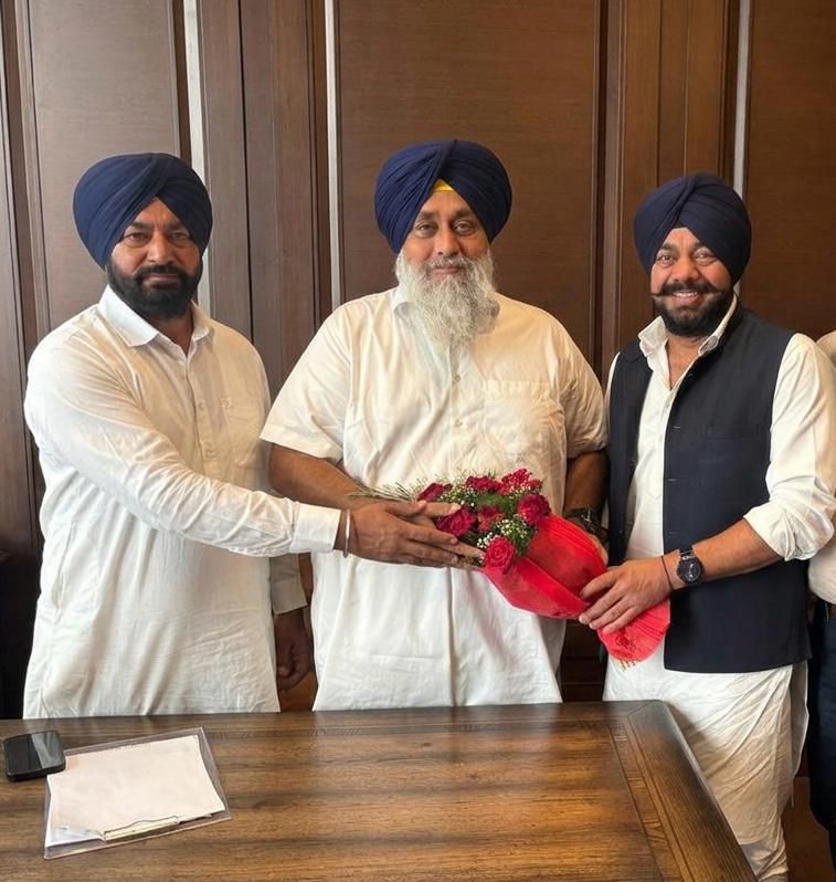 ਅਕਾਲੀ ਆਗੂ ਨਾਨਕਪੁਰ ਅਤੇ ਹਲਕਾ ਇੰਚਾਰਜ ਖੁਰਾਣਾ ਵੱਲੋਂ ਸੁਖਬੀਰ ਸਿੰਘ ਬਾਦਲ ਨਾਲ਼ ਮੁਲਾਕਾਤ 