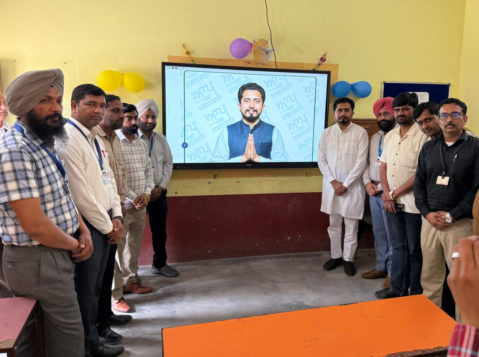 ਸਮਾਰਟ ਸਕੂਲ ਧਮਾਣਾ ਵਿਖੇ 2 IFP ਪੈਨਲਾਂ ਅਤੇ 14 ਕੰਪਿਊਟਰਾਂ ਦਾ ਹਲਕਾ ਵਿਧਾਇਕ ਦਿਨੇਸ਼ ਚੱਢਾ ਦੁਆਰਾ ਉਦਘਾਟਨ