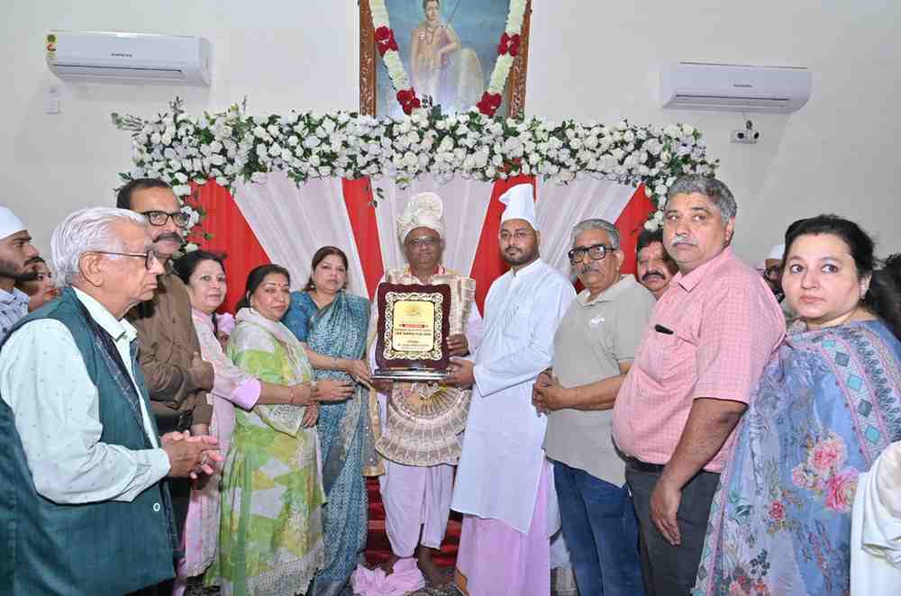 ਨੌਜਵਾਨਾਂ ਨੂੰ ਧਰਮ ਪ੍ਰਤੀ ਜਾਗਰੂਕ ਕਰਨਾ ਸਮੇਂ ਦੀ ਲੋੜ : ਮਹੰਤ ਕਰਨਜੇਕਰ ਬਾਬਾ 