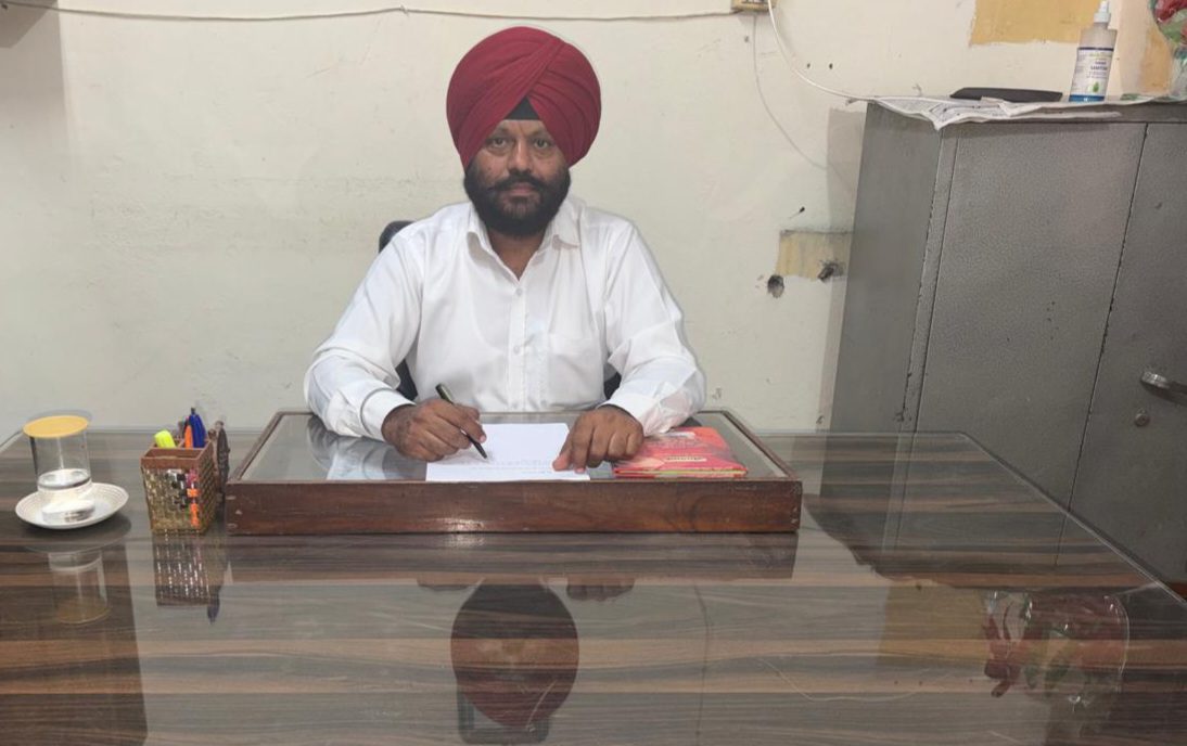 ਸ. ਬਲਦੇਵ ਸਿੰਘ ਸੈਣੀ ਵਲੋਂ ਸੁਪਰਡੈਂਟ ਗਰੇਡ-2 ਬਲਾਚੌਰ ਦਾ ਅਹੁੱਦਾ ਸੰਭਾਲਿਆ