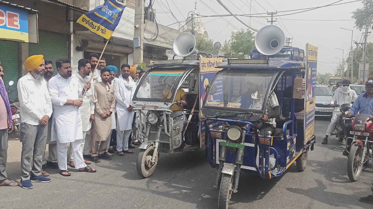 ਯੁੱਧ ਨਸ਼ਿਆ ਵਿਰੁੱਧ᾿ ਤਹਿਤ ਨਸ਼ਿਆਂ ਦੇ ਖਾਤਮੇ ਲਈ ਵਿਧਾਇਕ ਜੈਤੋ ਅਮੋਲਕ ਸਿੰਘ ਨੇ ਈ-ਰਿਕਸ਼ਿਆਂ ਨੂੰ ਦਿੱਤੀ ਹਰੀ ਝੰਡੀ