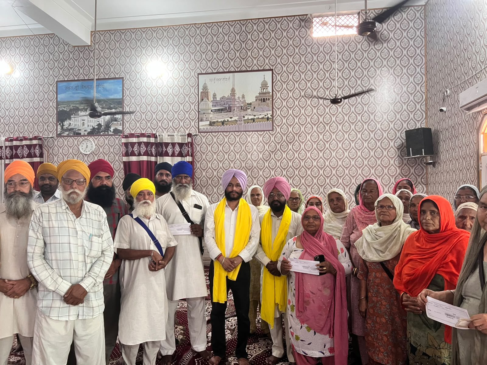 ਸੰਗਤਾਂ ਦੇ ਤੀਰਥ ਯਾਤਰੀ ਡਰਾਅ ਕੱਢੇ