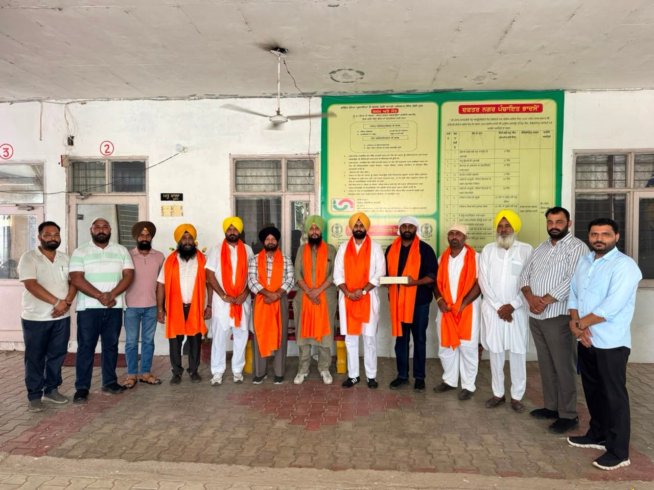 ਨਗਰ ਪੰਚਾਇਤ ਭਾਦਸੋਂ ਵਿਖੇ ਨਗਰ ਕੋਂਸਲ ਨਾਭਾ ਦੇ ਪ੍ਰਧਾਨ ਜਸਦੀਪ ਖੰਨਾ ਸਮੇਤ ਕੋਂਸਲਰਾਂ ਦਾ ਕੀਤਾ ਸਨਮਾਨ