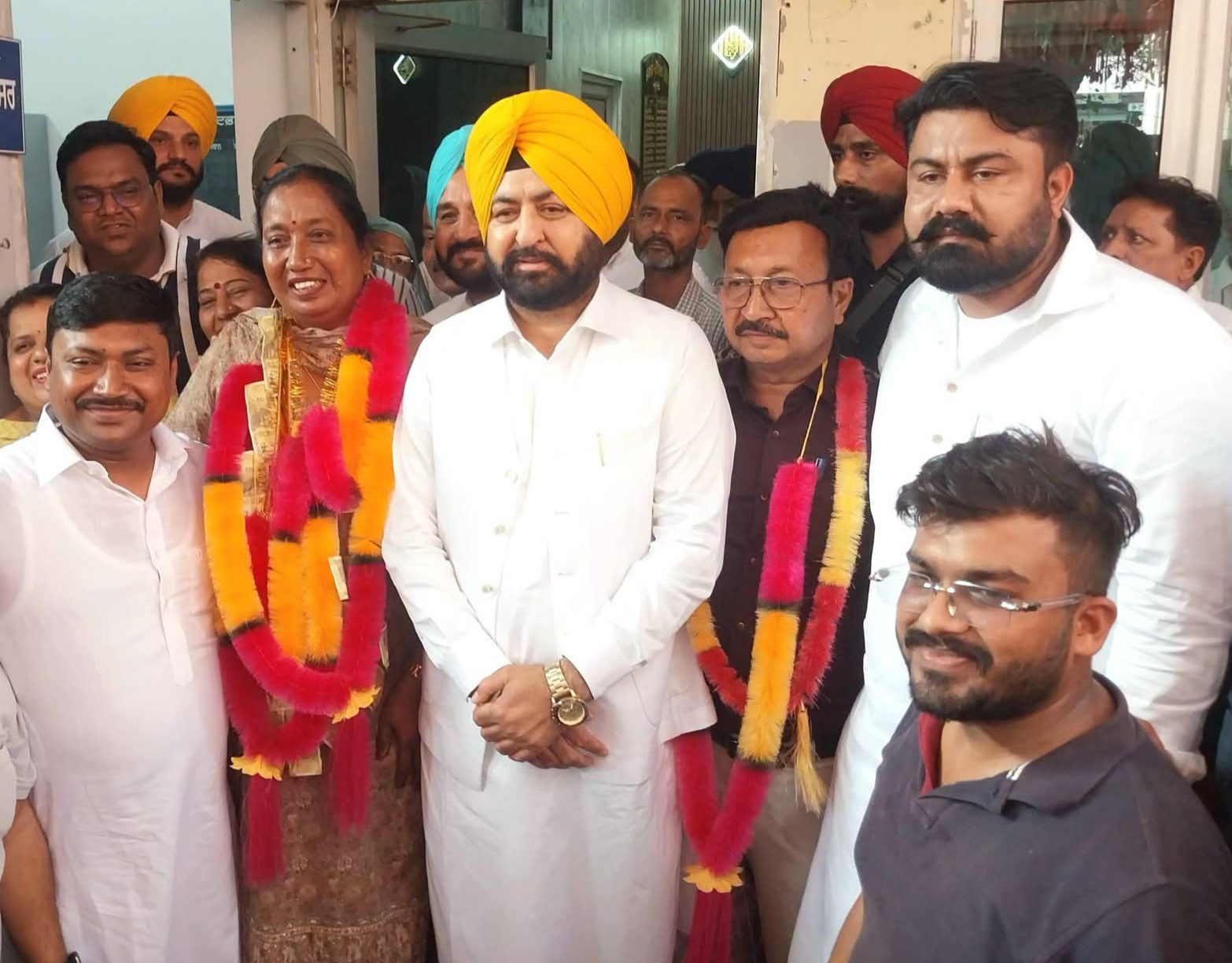 ਕੈਬਨਿਟ ਮੰਤਰੀ ਹਰਦੀਪ ਸਿੰਘ ਮੁੰਡੀਆਂ ਨੇ ਜੈਤੋ ਵਿਖੇ ਨਗਰ ਕੌਂਸਲ ਦੇ ਨਵੇਂ ਚੁਣੇ ਕੌਂਸਲਰਾਂ ਨਾਲ ਕੀਤੀ ਵਿਸ਼ੇਸ਼ ਮੀਟਿੰਗ   ਨਗਰ ਕੌਂਸ਼ਲ ਜੈਤੋ ਦੇ ਨਿਰਮਲਾ ਦੇਵੀ ਪ੍ਰਧਾਨ ਚੁਣੇ ਗਏ 