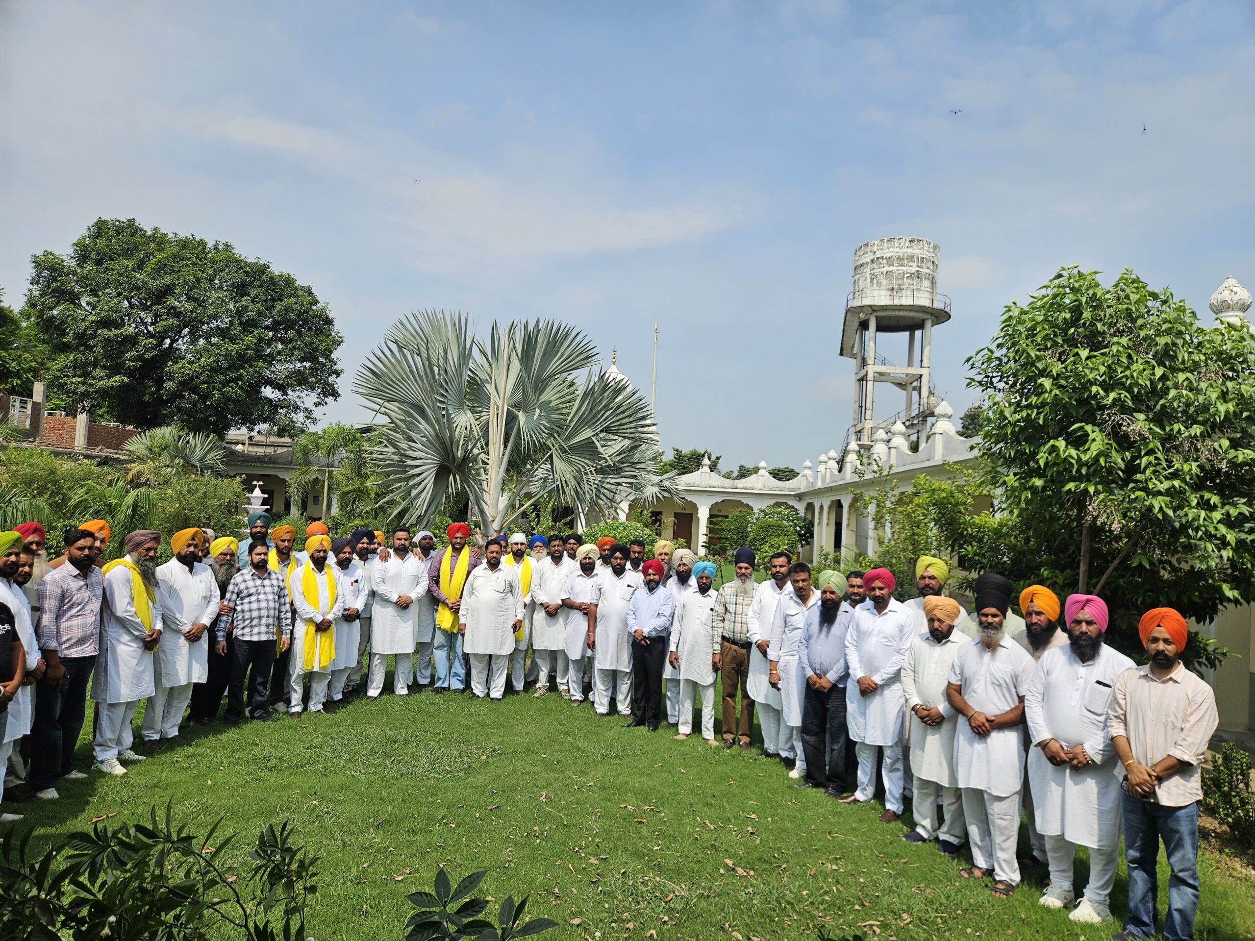 ਮਾਛੀਵਾੜਾ ਬਲਾਕ ਦੇ ਸਰਪੰਚਾਂ ਦੀ ਨਵੀਂ ਐਸੋਸੀਏਸ਼ਨ ਦਾ ਗਠਨ ਪਿੰਡਾਂ ਦੀਆਂ ਸਮੱਸਿਆਵਾਂ ਹੱਲ ਕਰਵਾਉਣ ਲਈ ਇਕਜੁੱਟ ਹੋ ਕੇ ਸੰਘਰਸ਼ ਕਰਾਂਗੇ – ਪ੍ਰਧਾਨ