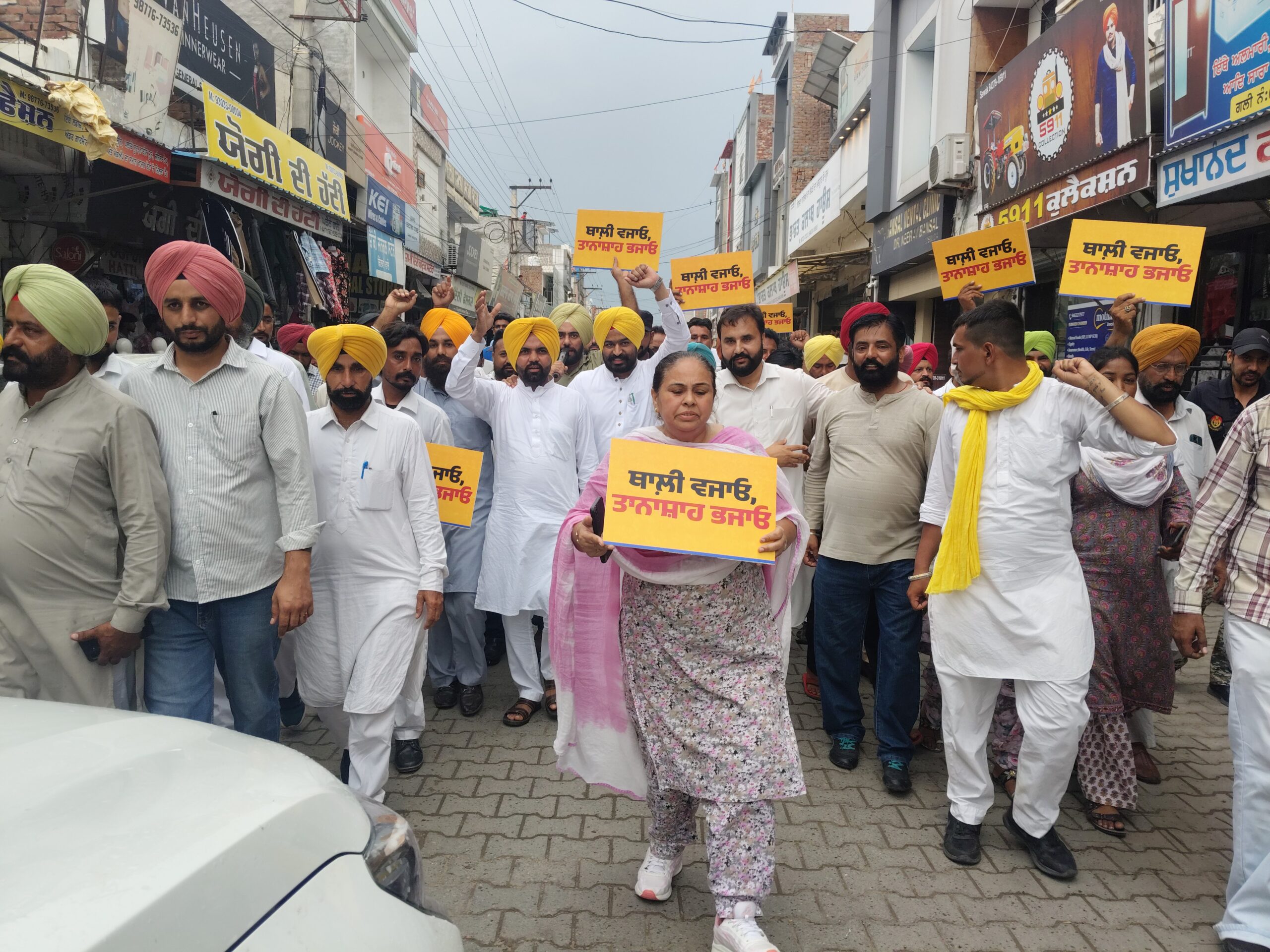 ਵਿਦਿਆਰਥੀਆਂ ਦੀ ਆਵਾਜ਼ ਨੂੰ ਲਾਠੀਆਂ ਨਾਲ ਨਹੀਂ, ਸਗੋਂ ਗੱਲਬਾਤ ਨਾਲ ਹੱਲ ਕਰਨਾ ਚਾਹੀਦਾ ਹੈ—ਵਿਧਾਇਕ ਲਾਭ ਸਿੰਘ ਉਗੋਕੇ 