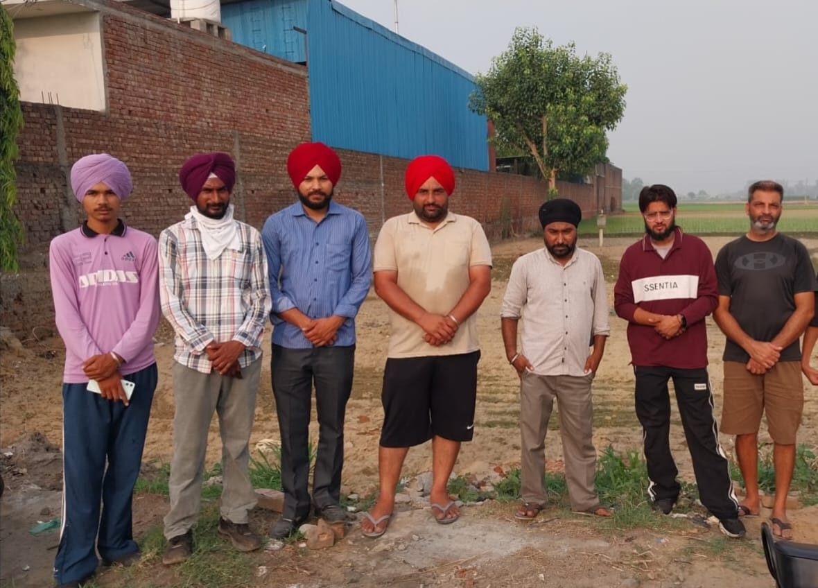 ਨਰੈਣਗੜ੍ਹ ਨੇੜੇ ਫੈਕਟਰੀ ‘ਤੇ ਪ੍ਰਦੂਸ਼ਣ ਫੈਲਾਉਣ ਦੇ ਦੋਸ਼, ਪਿੰਡ ਵਾਸੀਆਂ ਵੱਲੋਂ ਪੰਜਾਬ ਪ੍ਰਦੂਸ਼ਣ ਕੰਟਰੋਲ ਬੋਰਡ ਸਮੇਤ ਤਿੰਨ ਅਧਿਕਾਰੀਆਂ ਨੂੰ ਸ਼ਿਕਾਇਤ ਹਵਾ ਤੇ ਪਾਣੀ ਪ੍ਰਦੂਸ਼ਣ ਦੀ ਉੱਚ ਪੱਧਰੀ ਜਾਂਚ, ਕਾਨੂੰਨੀ ਕਾਰਵਾਈ ਅਤੇ ਦੋਸ਼ ਸਾਬਤ ਹੋਣ ‘ਤੇ ਫੈਕਟਰੀ ਦਾ ਸੰਚਾਲਨ ਰੋਕਣ ਦੀ ਮੰਗ
