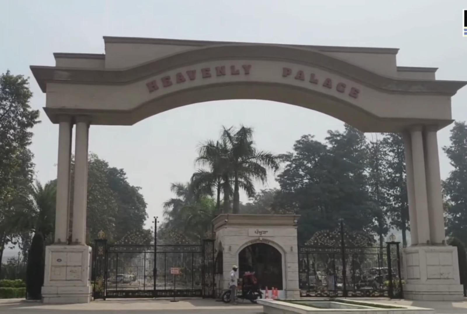 ਹੈਵਨਲੀ ਐਂਜਲਜ਼ ਚਿਲਡਰਨ ਹੋਮ ਤੋਂ ਦੋ ਨਾਬਾਲਿਗ ਲੜਕੀਆਂ ਲਾਪਤਾ, ਦੋ ਮਹੀਨੇ ਬਾਅਦ ਦਰਜ ਹੋਇਆ ਕੇਸ 12 ਮਈ ਤੋਂ ਗਾਇਬ ਦੋਵੇਂ ਬੱਚੀਆਂ ਦਾ ਅਜੇ ਤੱਕ ਕੋਈ ਸੁਰਾਗ ਨਹੀਂ; ਚਿਲਡਰਨ ਹੋਮ ਦੀ ਸੁਰੱਖਿਆ ‘ਤੇ ਮੁੜ ਉੱਠੇ ਗੰਭੀਰ ਸਵਾਲ