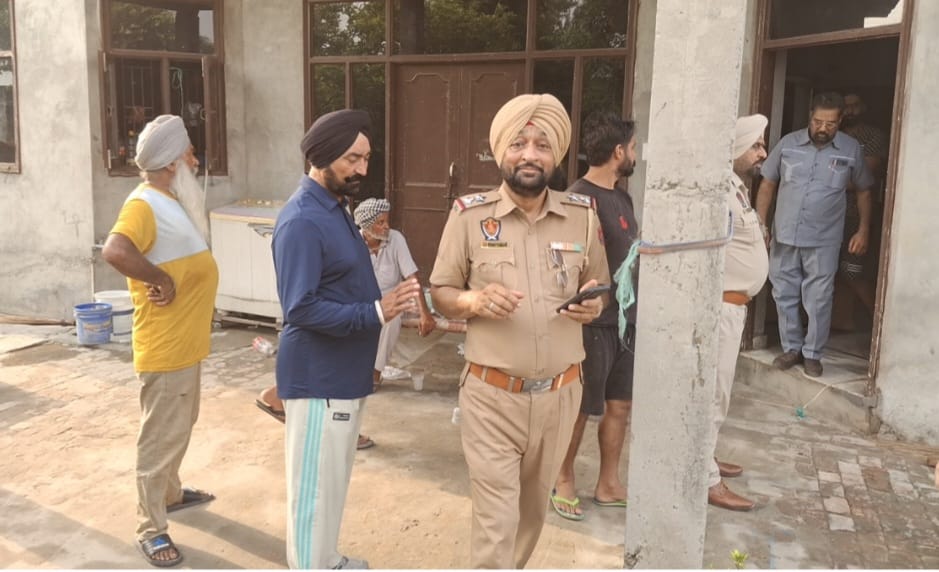 ਜਸਪਾਲੋਂ ‘ਚ ਗੈਰ-ਕਾਨੂੰਨੀ ਨਸ਼ਾ ਛੁਡਾਊ ਕੇਂਦਰ ‘ਤੇ ਪੁਲਿਸ ਦਾ ਵੱਡਾ ਛਾਪਾ, 16 ਵਿਅਕਤੀ ਕਰਵਾਏ ਰਿਹਾਅ   4 ਵਿਅਕਤੀਆਂ ਖ਼ਿਲਾਫ਼ ਕੇਸ ਦਰਜ, ਪ੍ਰਤੀ ਮਰੀਜ਼ 5–6 ਹਜ਼ਾਰ ਰੁਪਏ ਮਹੀਨਾ ਵਸੂਲਣ ਦੇ ਦੋਸ਼ • ਕੇਂਦਰ ਕਰਵਾਇਆ ਬੰਦ