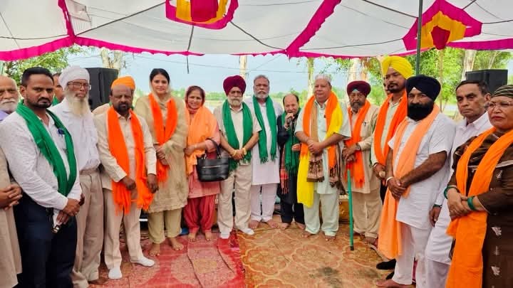 ਨਵਾਂਸ਼ਹਿਰ ਦੇ ਪਿੰਡ ਛੋਕਰਾਂ ਵਿਖੇ ਦਾਤਾ ਅੱਬੂ ਆਲਮ ਸ਼ਾਹ ਜੀ ਦਾ ਸਲਾਨਾ ਜੋੜ ਮੇਲਾ ਸ਼ਰਧਾਪੂਰਵਕ ਮਨਾਇਆ; ਡਾਕਟਰ ਗੁਰਪ੍ਰੀਤ ਕੌਰ ਥਿਆੜਾ ਨੇ ਭਰੀ ਹਾਜ਼ਰੀ, ਗੱਦੀ ਨਸ਼ੀਨ ਬਲਦੇਵ ਮਾਹੀ ਵੱਲੋਂ ਕੀਤਾ ਵਿਸ਼ੇਸ਼ ਸਨਮਾਨ
