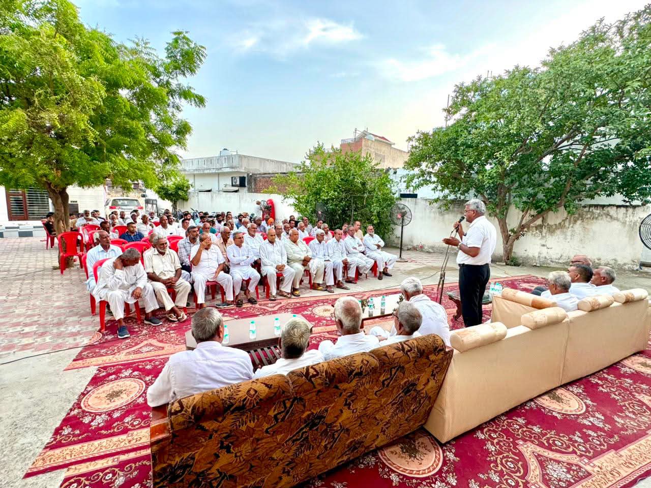ਸਾਬਕਾ ਚੇਅਰਮੈਨ ਸਤਨਾਮ ਜਲਾਲਪੁਰ ਦੀਆਂ ਨੁੱਕੜ ਮੀਟਿੰਗਾਂ ਨੇ ਧਾਰਿਆ ਰੈਲੀ ਦਾ ਰੂਪ; ਪਿੰਡ ਬਾਗੋਵਾਲ ਵਿਖੇ ਹੋਇਆ ਭਰਵਾਂ ਇਕੱਠ