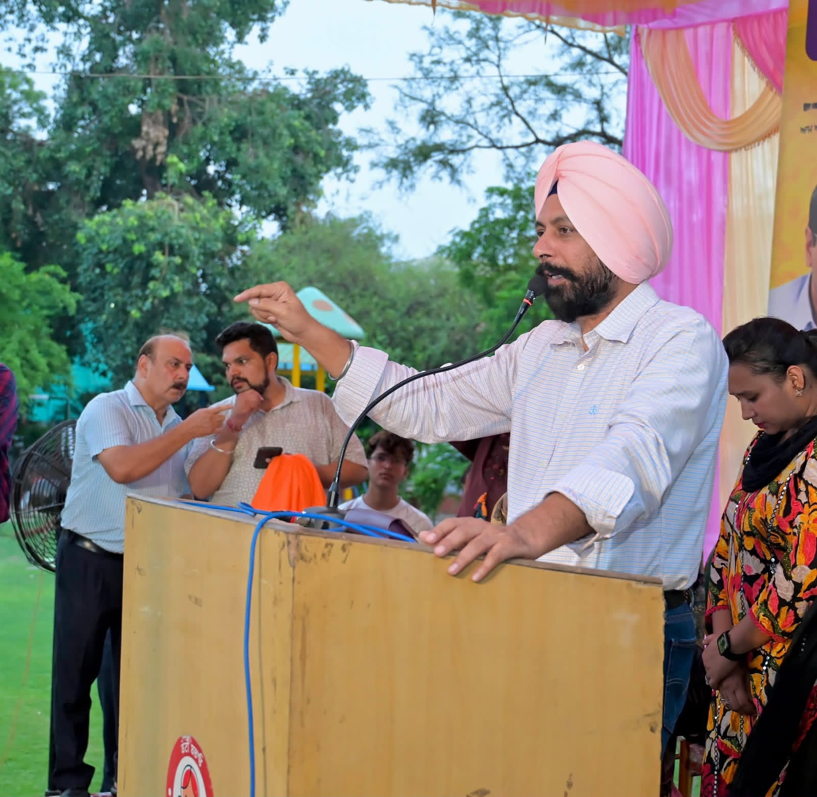 ਚੇਅਰਮੈਨ ਕਰਮਜੀਤ ਸਿੰਘ ਰਿੰਟੂ ਨੇ ” ਲੋਕ ਮਿਲਾਨੀ ” ਵਿਖੇ ਪੰਜਾਬ ਸਰਕਾਰ ਦੀਆਂ ਪ੍ਰਾਪਤੀਆਂ ਨੂੰ ਉਜਾਗਰ ਕੀਤਾ ਪੰਜਾਬ ਸਰਕਾਰ ਲੋਕਾਂ ਨਾਲ ਕੀਤੇ ਸਾਰੇ ਵਾਅਦੇ ਪੂਰੇ ਕੀਤਾ ਹੈ: ਕਰਮਜੀਤ ਸਿੰਘ ਰਿੰਟੂ