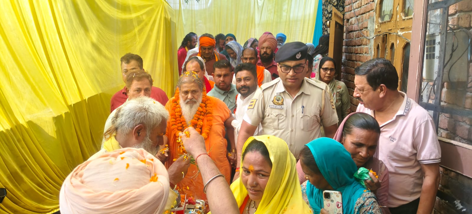 ਰਾਸ਼ਟਰੀ ਸੰਤ ਬਾਬਾ ਬਾਲ ਜੀ ਦਾ ਕੀਰਤਪੁਰ ਸਾਹਿਬ ਪਹੁੰਚਣ ‘ਤੇ ਨਿੱਘਾ ਸਵਾਗਤ, ਸੰਗਤ ਨੂੰ ਸ੍ਰੀ ਕ੍ਰਿਸ਼ਨ ਨਾਮ ਨਾਲ ਜੁੜਨ ਦਾ ਦਿੱਤਾ ਸੰਦੇਸ਼