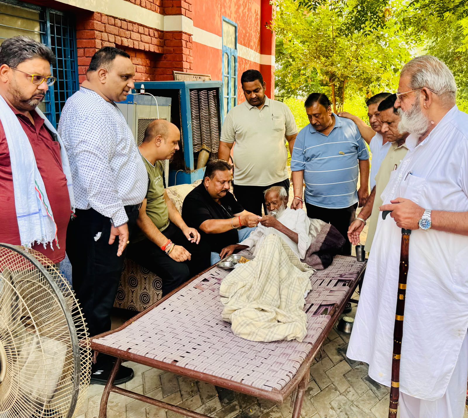 ਸੇਵਾ ਨਾਲ ਮਹਿਕਿਆ ਬਿਰਧ ਆਸ਼ਰਮ ਜੈਤੋ    ਲਾਇਨ ਕਲੱਬ ਨੇ ਵੰਡਿਆ ਪਿਆਰ ਦਾ ਪ੍ਰਸ਼ਾਦ : ਪ੍ਰਦੀਪ ਸਿੰਗਲਾ 