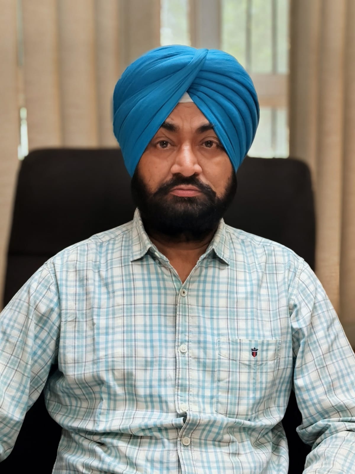 ਖਾਦ ਦੀ ਨਿਰਵਿਘਨ ਸਪਲਾਈ ਯਕੀਨੀ ਬਣਾਉਣ ਲਈ ਮੁੱਖ ਖੇਤੀਬਾੜੀ ਅਫ਼ਸਰ ਨੇ ਹੋਲਸੇਲ ਡੀਲਰਾਂ ਨਾਲ ਕੀਤੀ ਮੀਟਿੰਗ   – ਕਿਸਾਨਾਂ ਨੂੰ ਕੰਟਰੋਲ ਰੇਟ ‘ਤੇ ਬਿਨਾਂ ਟੈਗਿੰਗ ਖਾਦ ਮੁਹੱਈਆ ਕਰਵਾਉਣ ਦੀਆਂ ਦਿੱਤੀਆਂ ਹਦਾਇਤਾਂ   – ਜਮ੍ਹਾਂਖੋਰੀ, ਕਾਲਾਬਾਜ਼ਾਰੀ ਅਤੇ ਬਿਨਾਂ ਬਿੱਲ ਵਿਕਰੀ ਕਰਨ ਵਾਲਿਆਂ ਖ਼ਿਲਾਫ਼ ਹੋਵੇਗੀ ਸਖ਼ਤ ਕਾਨੂੰਨੀ ਕਾਰਵਾਈ