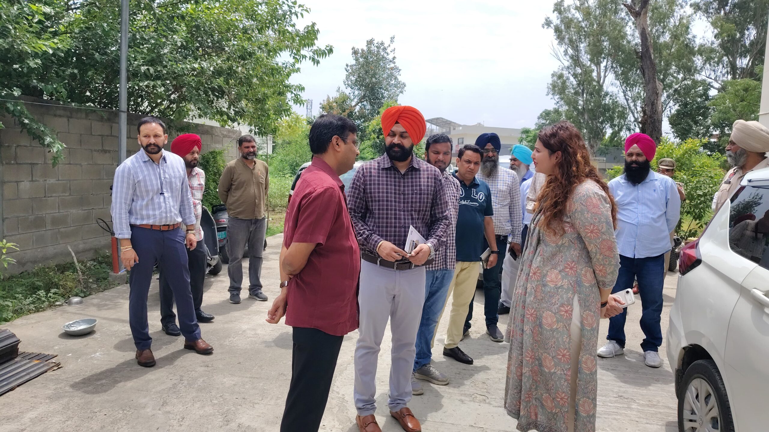 ਭਾਰਤ ਚੋਣ ਕਮਿਸ਼ਨ ਦੇ ਅਧੀਨ ਸਕੱਤਰ ਰਾਕੇਸ਼ ਕੁਮਾਰ ਵੱਲੋਂ ਅੰਮ੍ਰਿਤਸਰ ਦੇ ਈ.ਵੀ.ਐਮ. ਵੇਅਰਹਾਊਸ ਅਤੇ ਪੋਲਿੰਗ ਸਟੇਸ਼ਨਾਂ ਦਾ ਨਿਰੀਖਣ ਈ.ਵੀ.ਐਮ. ਦੀ ਸੁਰੱਖਿਆ ਅਤੇ ਵੋਟਰ ਸੂਚੀਆਂ ਦੀ ਸ਼ੁੱਧਤਾ ਚੋਣ ਪ੍ਰਕਿਰਿਆ ਦੀ ਭਰੋਸੇਯੋਗਤਾ ਲਈ ਅਤਿ ਮਹੱਤਵਪੂਰਨ : ਰਾਕੇਸ਼ ਕੁਮਾ