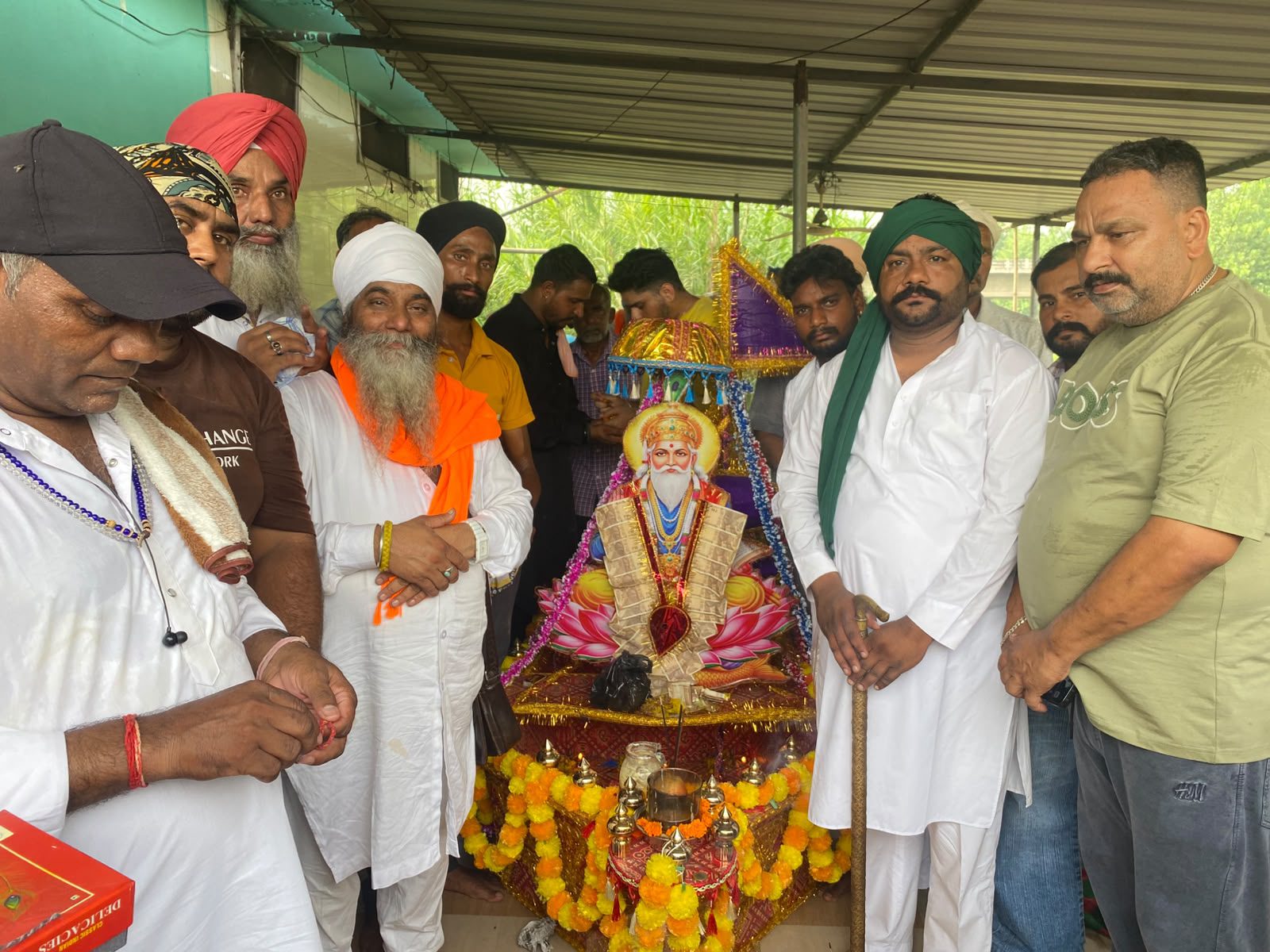 ਪਿੰਡ ਕਲਿਆਣਪੁਰ ਵਿਖੇ ਖਵਾਜਾ ਪੀਰ ਜੀ ਦਾ 18ਵਾਂ ਸਾਲਾਨਾ ਬੇੜਾ ਮਹੋਤਸਵ ਸ਼ਰਧਾ ਨਾਲ ਮਨਾਇਆ ਸਤਲੁਜ ਦਰਿਆ ਵਿੱਚ ਸ਼ਾਮ ਵੇਲੇ ਖਵਾਜਾ ਪੀਰ ਜੀ ਦਾ ਬੇੜਾ ਛੱਡਿਆ ਗਿਆ, ਦੇਰ ਰਾਤ ਤੱਕ ਸਜੀ ਸੂਫ਼ੀਆਨਾ ਕਵਾਲੀਆਂ ਦੀ ਮਹਿਫ਼ਲ