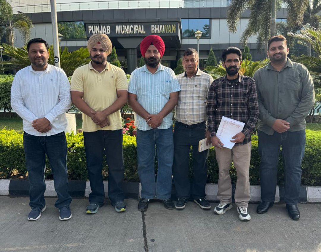 ਸੀਵਰੇਜ ਬੋਰਡ ਦੇ ਆਊਟ ਸੋਰਸ ਕਾਮੇ ਕਿਰਤ ਕਾਨੂੰਨ ਲਾਗੂ ਕਰਵਾਉਣ ਲਈ 2 ਅਗਸਤ ਨੂੰ ਕਿਰਤ ਮੰਤਰੀ ਸੌਦ ਦੀ ਕੋਠੀ ਸ਼ਹਿਰ ਖੰਨਾ ਵਿਚ ਦੇਣਗੇ ਧਰਨਾ ।