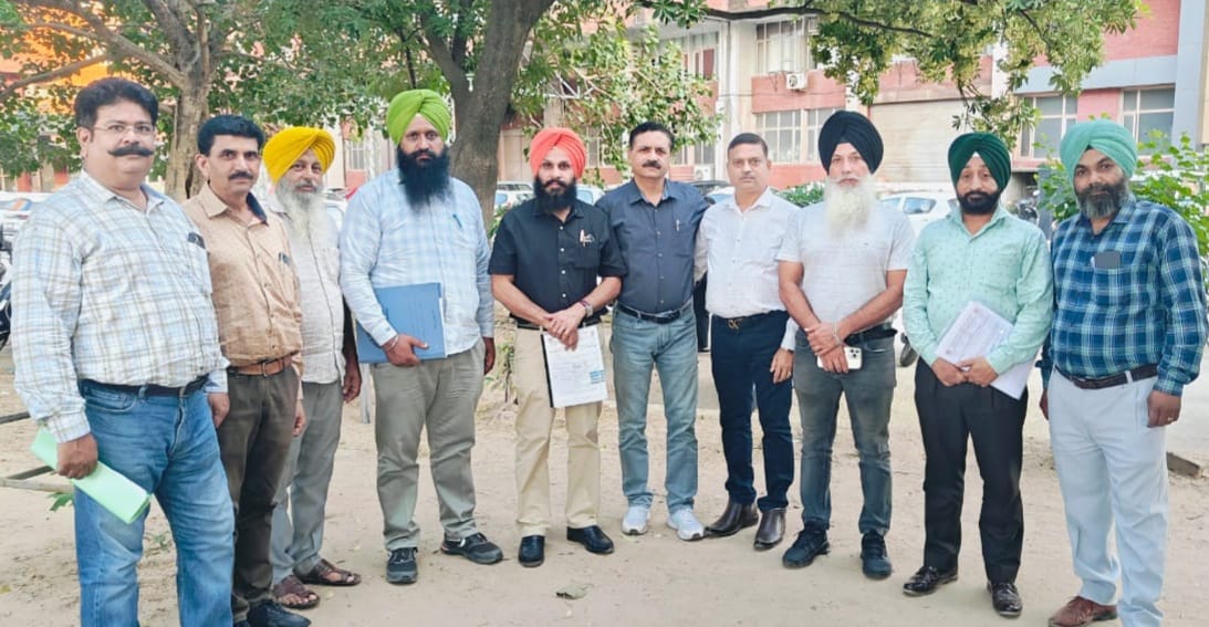 ਏਡਿਡ ਸਕੂਲ ਅਧਿਆਪਕ ਤੇ ਪੈਨਸ਼ਨਰ ਯੂਨੀਅਨ ਵਲੋਂ ਡੀ.ਪੀ.ਆਈ. (ਸੈਕੰਡਰੀ) ਦਫ਼ਤਰ ਮੁਹਾਲੀ ਦਾ ਘਿਰਾਓ ਕੱਲ੍ਹ ਮਾਮਲਾ 6 ਮਹੀਨੇ ਤੋਂ ਤਨਖਾਹਾਂ ਨਾ ਮਿਲਣ ਦਾ 