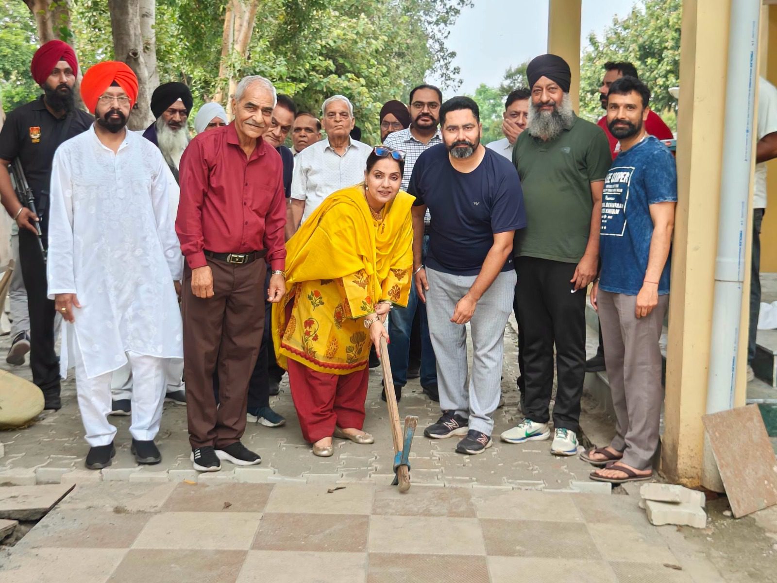 ਵਿਧਾਇਕਾ ਜੀਵਨਜੋਤ ਕੌਰ ਵੱਲੋਂ ਨਿਊ ਅੰਮ੍ਰਿਤਸਰ ਚ ਖੇਡਾਂ ਦੇ  ਨਿਰਮਾਣ ਕਾਰਜਾਂ ਦੀ ਸ਼ੁਰੂਆਤ    ਸਿੰਥੈਟਿਕ ਜੋਗਿੰਗ ਟਰੈਕ, ਬੈਡਮਿੰਟਨ, ਬਾਸਕਟਬਾਲ, ਵਾਲੀਬਾਲ ਕੋਰਟ, ਸਕੇਟਿੰਗ ਟਰੈਕ ਅਤੇ ਕ੍ਰਿਕਟ ਪਿੱਚਾਂ ਨਾਲ ਲੈਸ ਹੋਵੇਗਾ ਪਾਰਕ – ਵਿਧਾਇਕਾ ਜੀਵਨਜੋਤ ਕੌਰ    ਵਾਰਡ ਨੰਬਰ 35 ਦੇ ਵਿਕਾਸ ਅਤੇ ਲੋਕਾਂ ਨੂੰ ਬਿਹਤਰ ਸਹੂਲਤਾਂ ਪ੍ਰਦਾਨ ਕਰਨਾ ਪਹਿਲ: ਵਿਧਾਇਕਾ