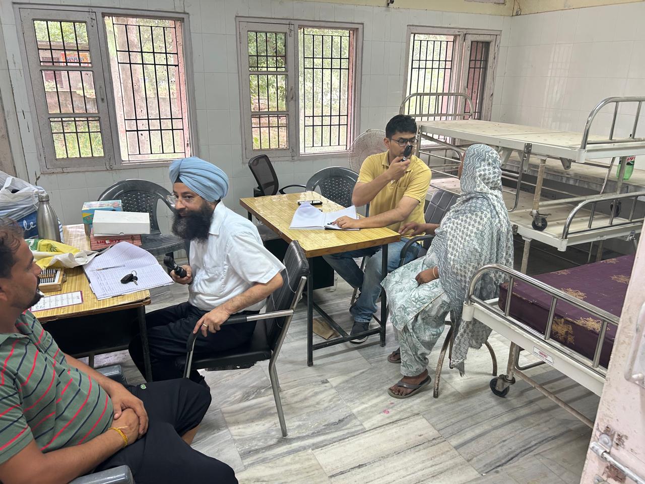 ਅੱਖਾਂ ਦੀਆਂ ਸਮੱਸਿਆਵਾਂ ਦਾ ਇਲਾਜ ਟਾਲਣਾ ਹੋ ਸਕਦੈ ਖਤਰਨਾਕ : ਡਾ. ਪਰਮਜੀਤ ਲਾਲ – ਟਕਾਰਲਾ ਤਾ ਪੋਜੇਵਾਲ ਵਿਖੇ 112 ਬਜ਼ੁਰਗਾਂ ਦੀਆਂ ਅੱਖਾਂ ਦੀ ਜਾਂਚ