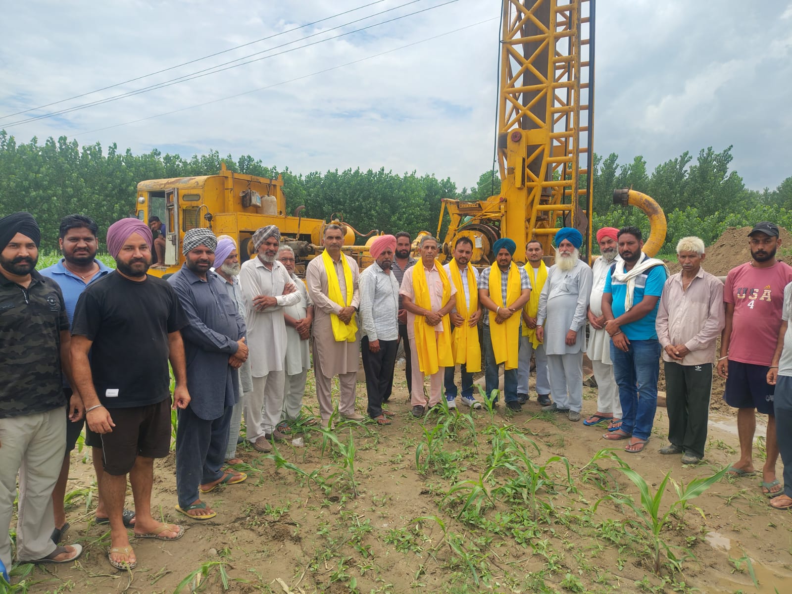 ਵਿਧਾਇਕ ਚੱਢਾ ਦੇ ਨਿਰਦੇਸ਼ਾਂ ਤੇ ਫੂਕਾਪੁਰ ‘ਚ ਸਿੰਚਾਈ ਵਾਲਾ ਟਿਊਬਵੈੱਲ ਲਗਵਾਉਣ ਦੀ ਕੀਤੀ ਗਈ ਆਰੰਭਤਾ   ਇਸ ਟਿਊਬਵੈੱਲ ਨਾਲ 90 ਏਕੜ ਜ਼ਮੀਨ ਦੀ ਸਿੰਚਾਈ ਦਾ ਹੋਵੇਗਾ ਪ੍ਰਬੰਧ