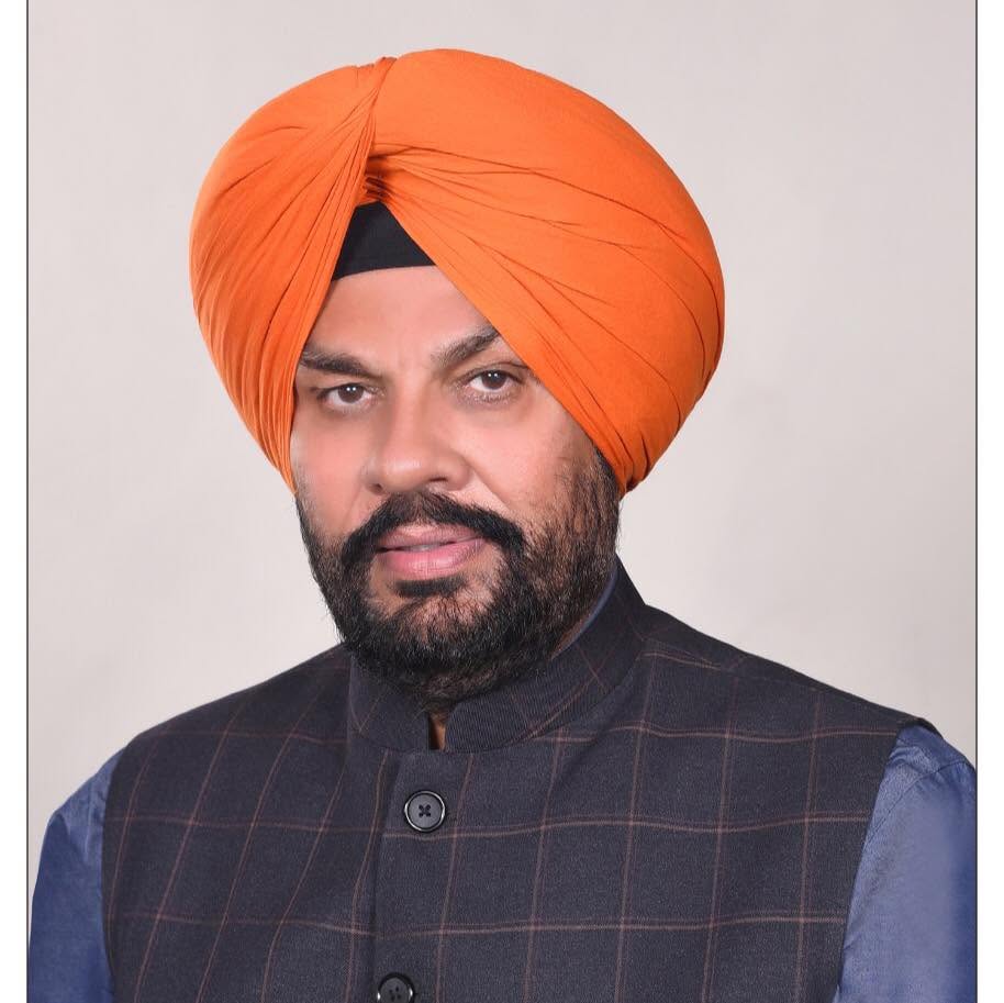 ਪੰਜਾਬ ਸਰਕਾਰ ਵੱਲੋਂ 10 ਲੱਖ ਨਵੇਂ ਰਾਸ਼ਨ ਕਾਰਡ ਜਾਰੀ ਕਰਨ ਦਾ ਫ਼ੈਸਲਾ ਗਰੀਬ ਤੇ ਲੋੜਵੰਦ ਪਰਿਵਾਰਾਂ ਲਈ ਵੱਡੀ ਰਾਹਤ : ਕੁਲਦੀਪ ਸਿੰਘ ਧਾਲੀਵਾਲ   – 22 ਜੁਲਾਈ ਤੋਂ ਨਵੇਂ ਰਾਸ਼ਨ ਕਾਰਡਾਂ ਅਤੇ ਮੌਜੂਦਾ ਕਾਰਡਾਂ ਵਿੱਚ ਨਵੇਂ ਮੈਂਬਰ ਸ਼ਾਮਲ ਕਰਨ ਲਈ ਅਰਜ਼ੀਆਂ ਹੋਣਗੀਆਂ ਸ਼ੁਰੂ   – ਯੋਗ ਲਾਭਪਾਤਰੀਆਂ ਨੂੰ ਪੂਰੀ ਪਾਰਦਰਸ਼ਤਾ ਨਾਲ ਮਿਲੇਗਾ ਸਰਕਾਰੀ ਸਕੀਮਾਂ ਦਾ ਲਾਭ