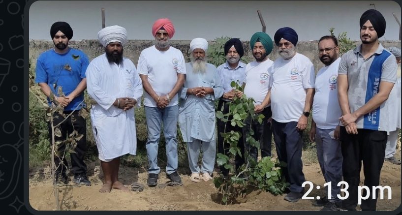 ਹਰਿਆਵਲ ਮੰਚ ਵੱਲੋਂ ਸੀਵਰੇਜ ਟਰੀਟਮੈਂਟ ਪਲਾਂਟ ਵਿਖੇ ‘ਗੁਰੂ ਨਾਨਕ ਯਾਦਗਾਰੀ ਜੰਗਲ’ ਸਥਾਪਿਤ:- ਸੈਣੀ ਤਕਰੀਬਨ ਡੇਢ ਏਕੜ ਜ਼ਮੀਨ ਵਿੱਚ ਲਗਾਏ ਗਏ 2000 ਤੋਂ ਵਧੇਰੇ ਔਸ਼ਧੀ, ਫਲਦਾਰ ਅਤੇ ਖੁਸ਼ਬੂਦਾਰ ਪੌਦੇ ਵਾਤਾਵਰਨ ਨੂੰ ਬਚਾਉਣ ਲਈ ਵੱਖ-ਵੱਖ ਸਵੈ-ਸੇਵੀ ਸੰਸਥਾਵਾਂ ਅਤੇ ਸਰਕਾਰੀ ਵਿਭਾਗਾਂ ਨੇ ਮਿਲਾਇਆ ਹੱਥ