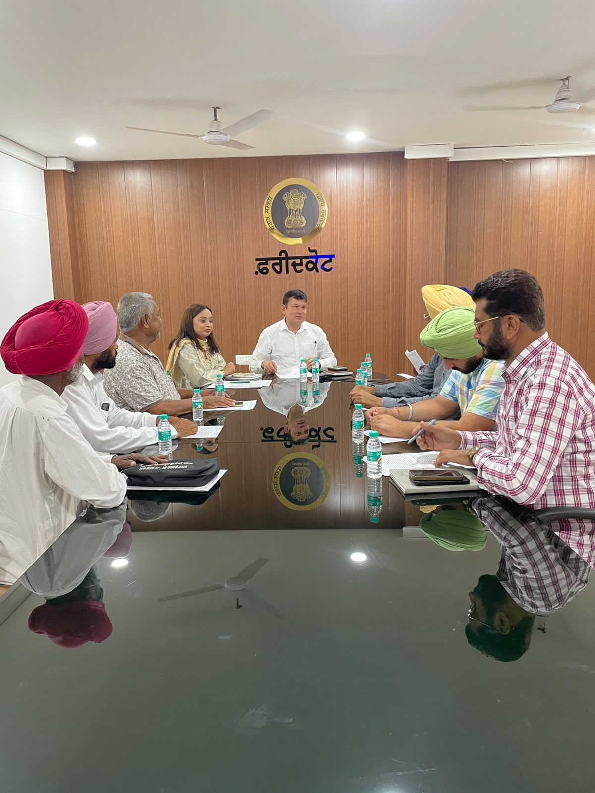 ਜ਼ਿਲ੍ਹਾ ਚੋਣ ਅਫ਼ਸਰ ਵੱਲੋਂ ਸਪੈਸ਼ਲ ਇੰਟੈਂਸਿਵ ਰਿਵੀਜ਼ਨ (ਐੱਸ.ਆਈ.ਆਰ.-2026) ਤਹਿਤ ਪੋਲਿੰਗ ਸਟੇਸ਼ਨਾਂ ਦੀ ਰੈਸ਼ਨਲਾਈਜ਼ੇਸ਼ਨ ਸਬੰਧੀ ਰਾਜਨੀਤਿਕ ਪਾਰਟੀਆਂ ਨਾਲ ਮੀਟਿੰਗ