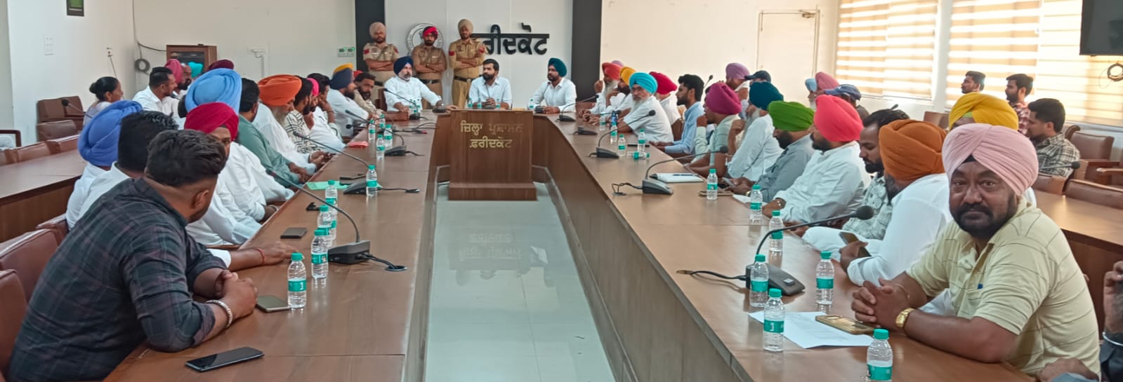 ਸਟੇਟ ਆਬਜ਼ਰਵਰ ਆਸ਼ੀਸ਼ ਕੁਮਾਰ ਦੀ ਪ੍ਰਧਾਨਗੀ ਹੇਠ ਮੁਹਿੰਮ ਨੂੰ ਹੋਰ ਪ੍ਰਭਾਵਸ਼ਾਲੀ ਬਣਾਉਣ ਸਬੰਧੀ ਕੀਤਾ ਗਿਆ ਵਿਚਾਰ-ਵਟਾਂਦਰਾ