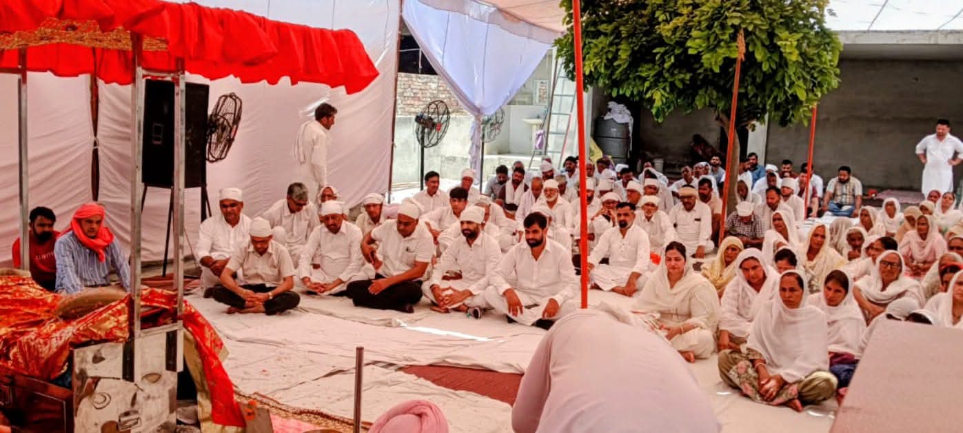 ਸਾਬਕਾ ਚੇਅਰਮੈਨ ਸਤਨਾਮ ਜਲਾਲਪੁਰ ਨੇ ਪਿੰਡ ਮਣਸੇਵਾਲ ਵਿਖੇ ਸ਼੍ਰੀਮਤੀ ਜੋਗਿੰਦਰੋ ਜੀ ਦੇ ਭੋਗ ਸਮਾਗਮ ‘ਚ ਕੀਤੀ ਸ਼ਿਰਕਤ, ਪਰਿਵਾਰ ਨਾਲ ਕੀਤਾ ਦੁੱਖ ਸਾਂਝਾ