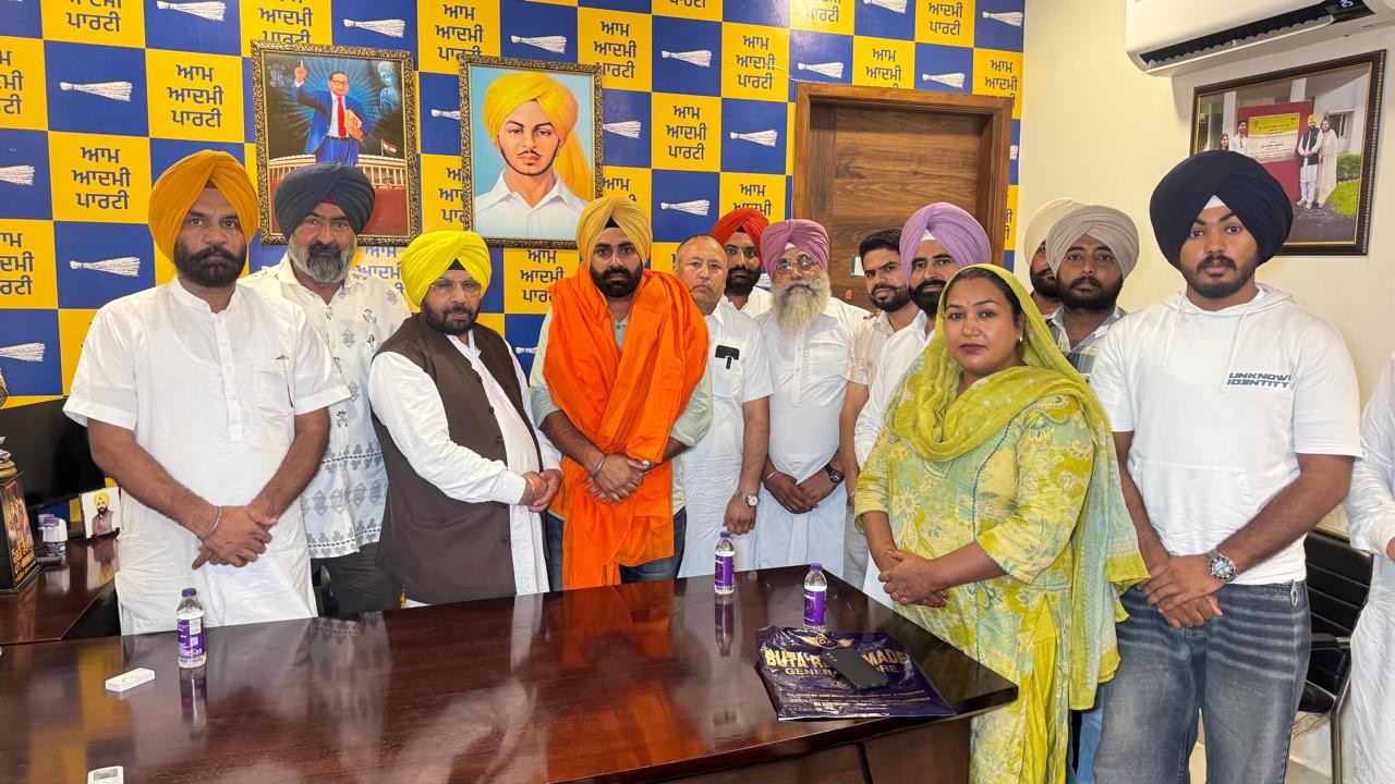 ਤਰਲੋਚਨ ਸਿੰਘ ਖੱਬੇ ਰਾਜਪੂਤਾਂ ਨੂੰ ਯੂਥ ਵਿੰਗ ਦਾ ਬਲਾਕ ਪ੍ਰਧਾਨ ਬਣਾਇਆ।