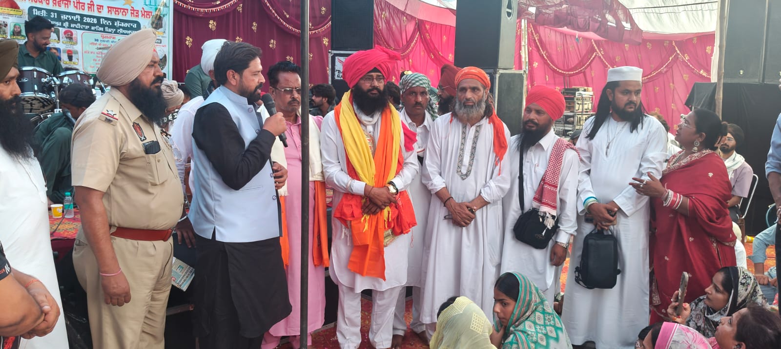 ਈਸਾਪੁਰ ਵਿਖੇ ਖ਼ਵਾਜਾ ਪੀਰ ਜੀ ਦਾ ਸਲਾਨਾ ਮੇਲਾ ਅਤੇ ਭੰਡਾਰਾ ਕਰਵਾਇਆ