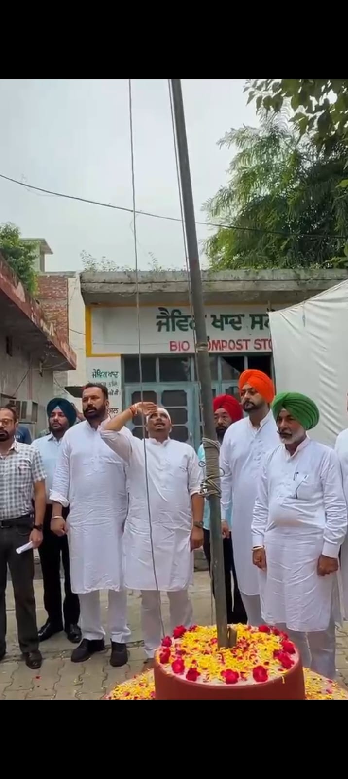 ਨਗਰ ਕੌਂਸਲ ਪ੍ਰਧਾਨ ਕੁੰਦਰਾ ਨੇ ਲਹਿਰਾਇਆ ਤਿਰੰਗਾ ਝੰਡਾ