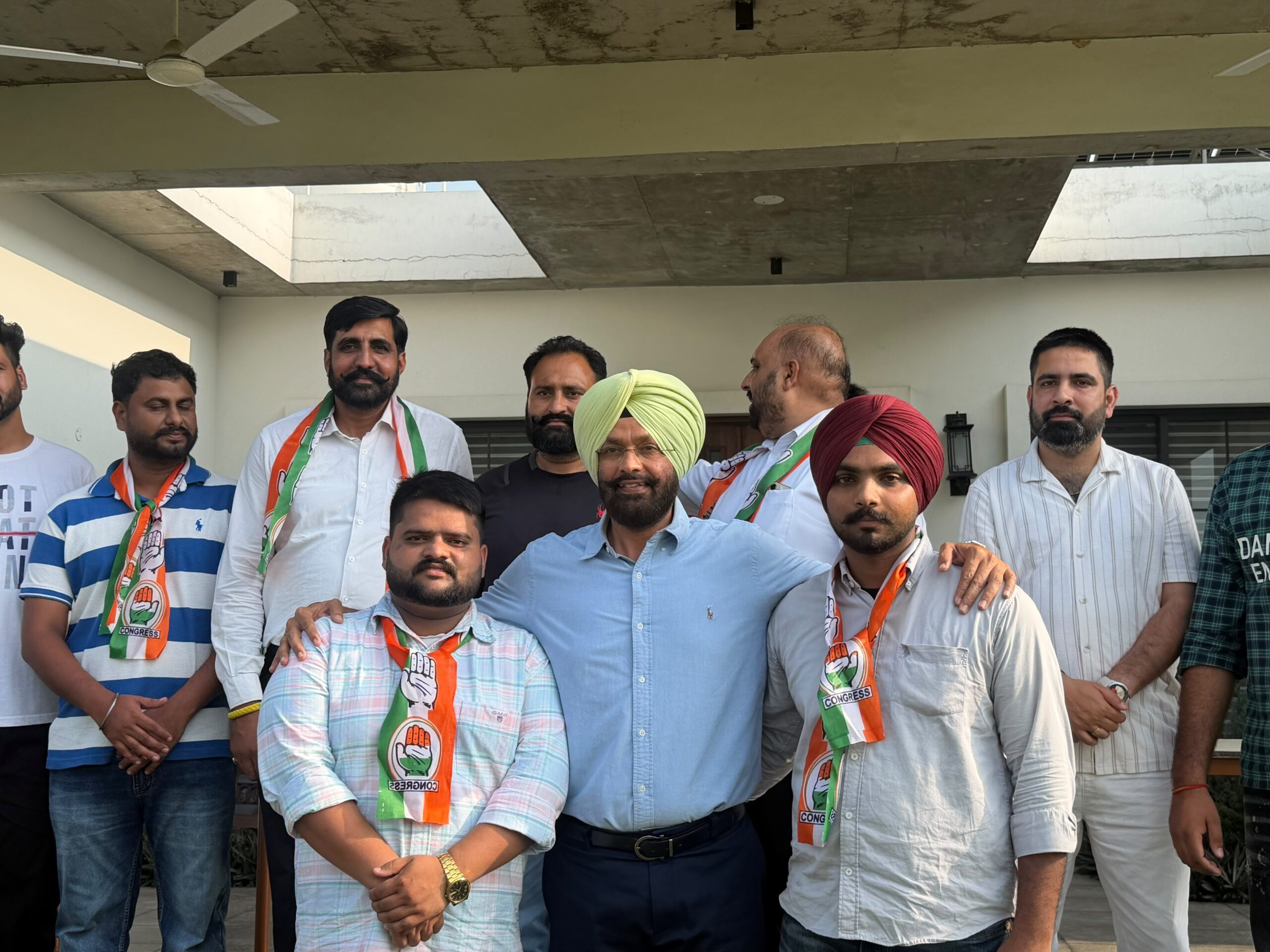 ਨੋਜਵਾਨਾਂ ਨੇ ਫੜਿਆ ਕਾਂਗਰਸ ਦਾ ਹੱਥ, ਪੰਜਾਬ ਵਿੱਚ ਆਉਣ ਵਾਲੀ ਸਾਰਕਾਰ ਕਾਂਗਰਸ ਦੀ ਹੋਵੇਗੀ – ਐਡਵੋਕੇਟ ਸ਼ਰਮਾ