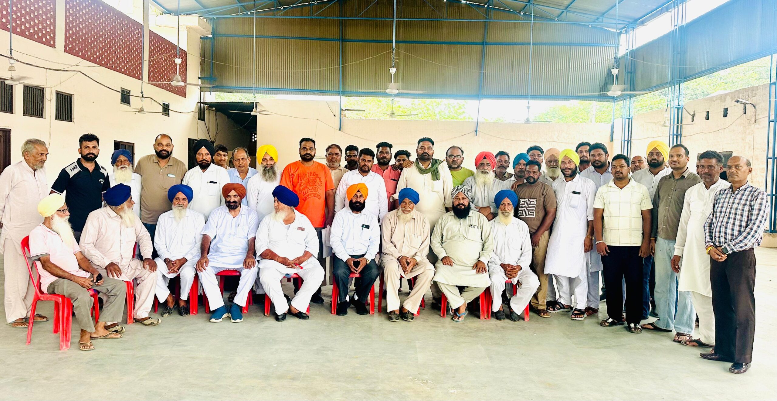 ਸੰਤ ਹਰਚੰਦ ਸਿੰਘ ਲੌਂਗੋਵਾਲ ਦੀ ਬਰਸੀ ਨੂੰ ਲੈਕੇ ਸੋ੍ਮਣੀ ਅਕਾਲੀ ਦਲ ਵੱਲੋਂ ਵਰਕਰਾਂ ਨਾਲ ਮੀਟਿੰਗ       