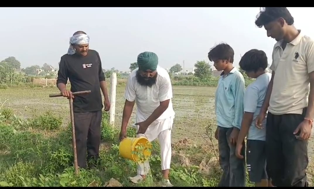 ਹਰ ਮਨੁੱਖ ਲਗਾਵੇ ਇੱਕ ਰੁੱਖ ਮੁਹਿੰਮ ਤਹਿਤ ਪੌਦੇ ਲਗਾਏ- ਹਰਿਆਲੀ ਮਿਸ਼ਨ ਜਿਲ੍ਹਾ ਦੇ ਚੇਅਰਮੈਨ ਰਣਜੀਤ ਸਿੰਘ ਧਾਲੀਵਾਲ