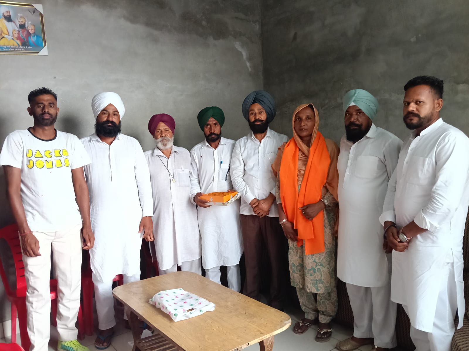 ਚੇਅਰਪਰਸਨ ਵੀਰਪਾਲ ਕੌਰ ਦੇ ਗ੍ਰਹਿ ਪਹੁੰਚੇ ਡਾ. ਢਿੱਲਵਾਂ ਨਵੀਂ ਜ਼ਿੰਮੇਵਾਰੀ ਸੰਭਾਲਣ ‘ਤੇ ਦਿੱਤੀ ਵਧਾਈ, ਚੜ੍ਹਦੀ ਕਲਾ ਅਤੇ ਸਫ਼ਲ ਕਾਰਜਕਾਲ ਦੀ ਕੀਤੀ ਕਾਮਨਾ
