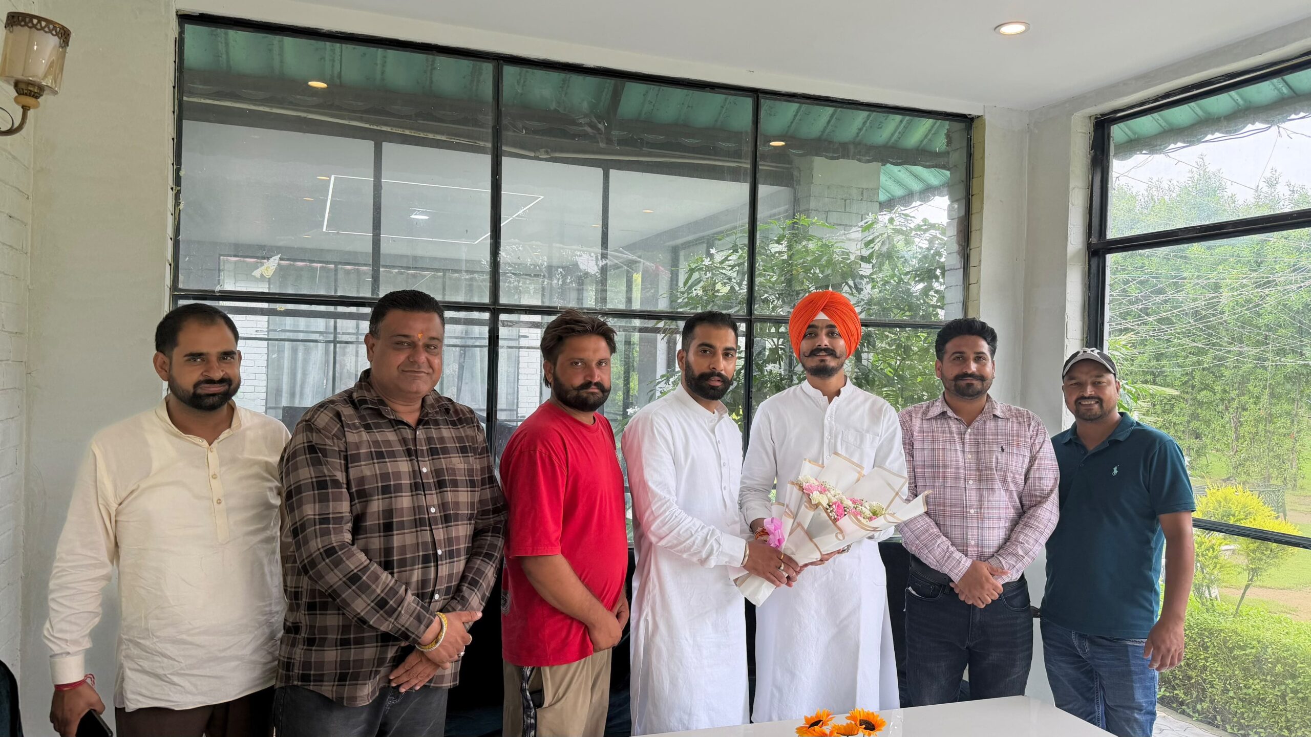ਭਾਜਪਾ ਦੇ ਨੌਜਵਾਨ ਆਗੂ ਇਸ਼ੂਪਾਲ ਚੌਧਰੀ ਨੇ ਨਵੇਂ ਸੂਬਾ ਪ੍ਰਧਾਨ ਅਨੁਜ ਖੋਸਲਾ ਨੂੰ ਦਿੱਤੀ ਵਧਾਈ