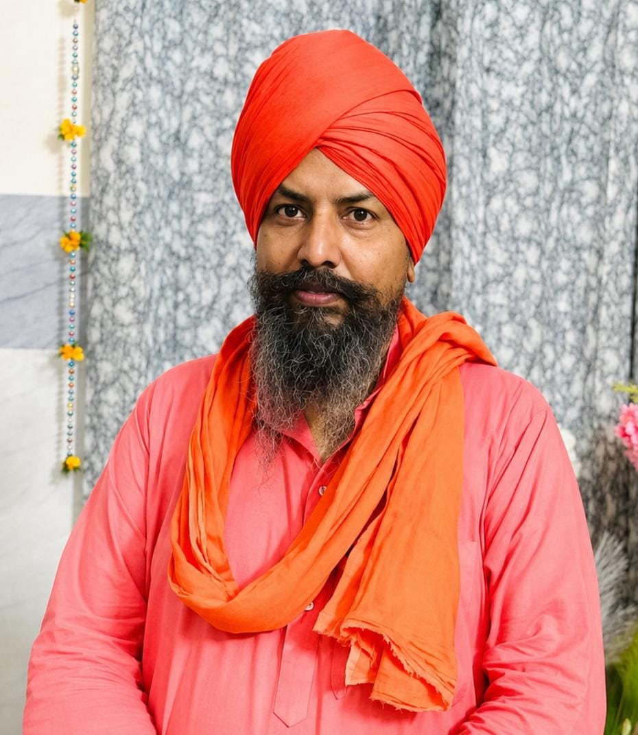 ਨਾਮ ਦੀ ਰੌਸ਼ਨੀ ਨਾਲ ਰੂਹ ਰੌਸ਼ਨ, ਸਾਧਸੰਗਤ ਨਾਲ ਜੀਵਨ ਧੰਨ ਹੁੰਦਾ ਹੈ : ਸੰਤ ਬਾਬਾ ਰਿਸ਼ੀ ਰਾਮ ਜੀ ਨਿਮਰਤਾ ਤੇ ਸੇਵਾ ਦੇ ਰਾਹ ਤੁਰਨ ਵਾਲੇ ਮਨੁੱਖ ਦੇ ਹਿਰਦੇ ’ਚ ਵਾਹਿਗੁਰੂ ਦਾ ਵਾਸ ਹੁੰਦਾ ਹੈ