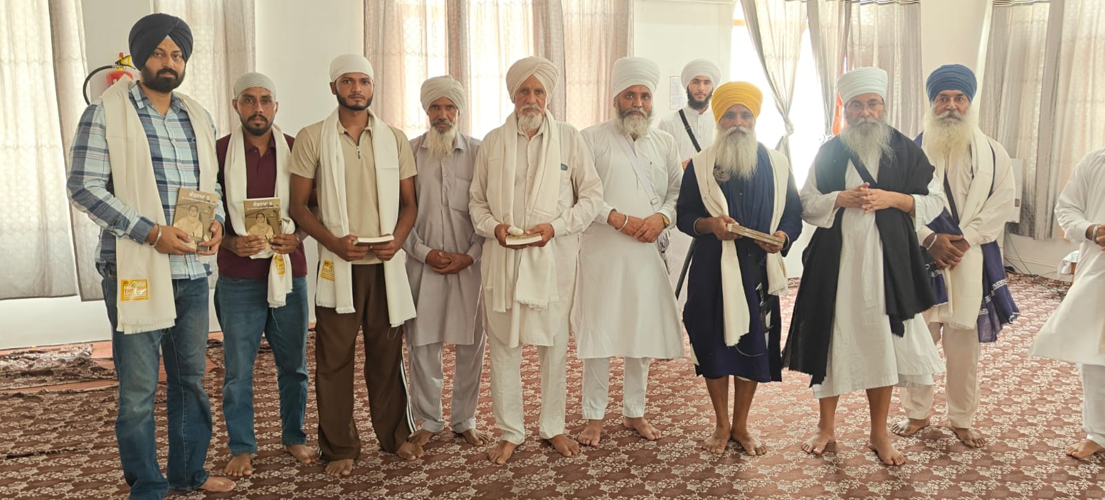 ਸੰਤ ਬਾਬਾ ਅਤਰ ਸਿੰਘ ਦੇ ਜਨਮ ਅਸਥਾਨ ’ਤੇ ‘ਕੌਰਨਾਮਾ-3’ ਸ਼ਹੀਦ ਬੀਬੀਆਂ ਦੇ ਵਾਰਸਾਂ ਨੂੰ ਕੀਤੀਆਂ ਭੇਂਟ    ਜੂਨ ’84 ਸ੍ਰੀ ਦਰਬਾਰ ਸਾਹਿਬ ’ਚ ਚੀਮਾ ਮੰਡੀ ਦੀਆਂ ਪੰਜ ਬੀਬੀਆਂ ਹੋਈਆਂ ਸਨ ਸ਼ਹੀਦ